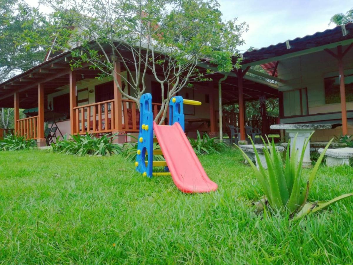 La Flor De Loto Villa Cartago Exterior photo